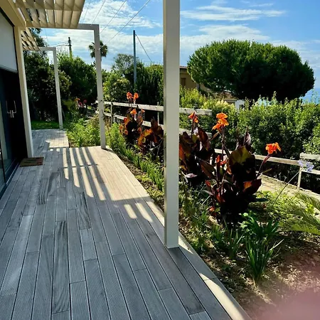 La Casa Dell'orto Semesterbostad Imperia